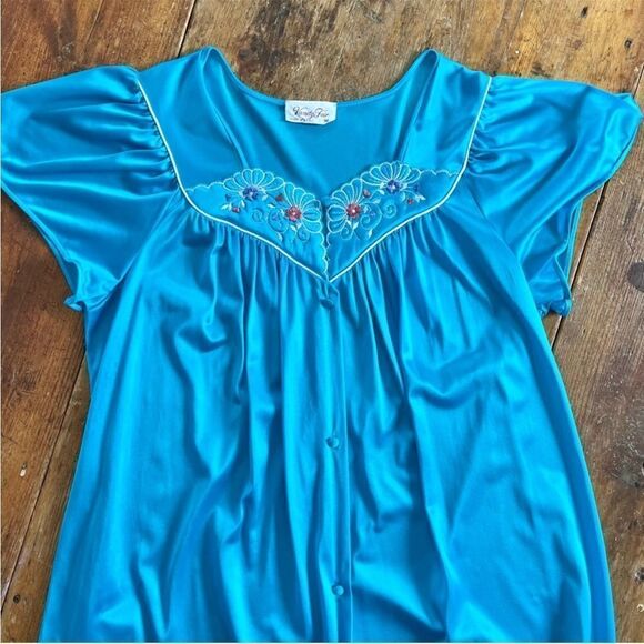 Vintage Vanity Fair Nightgown M/L - Picture 1 of 13